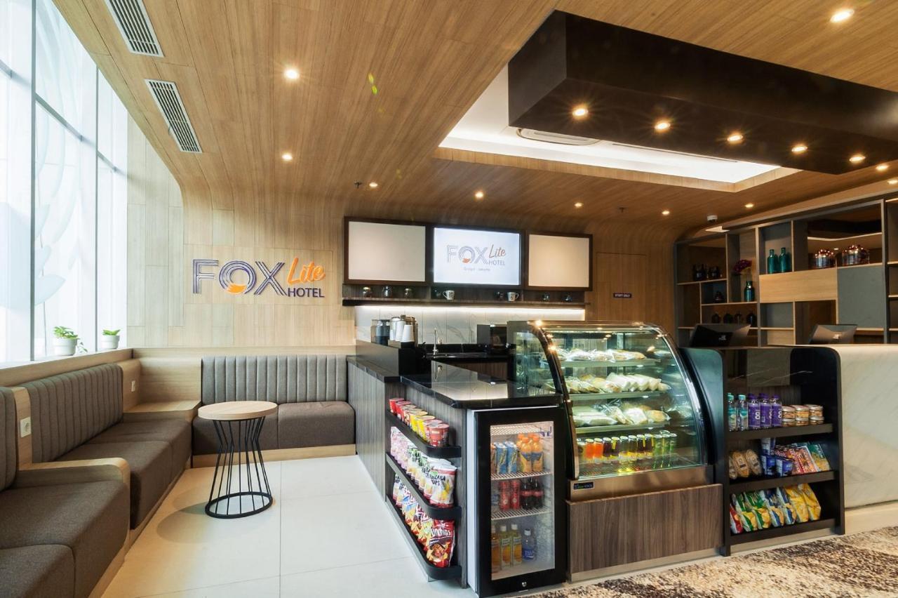 Fox Lite Grogol Джакарта Екстериор снимка